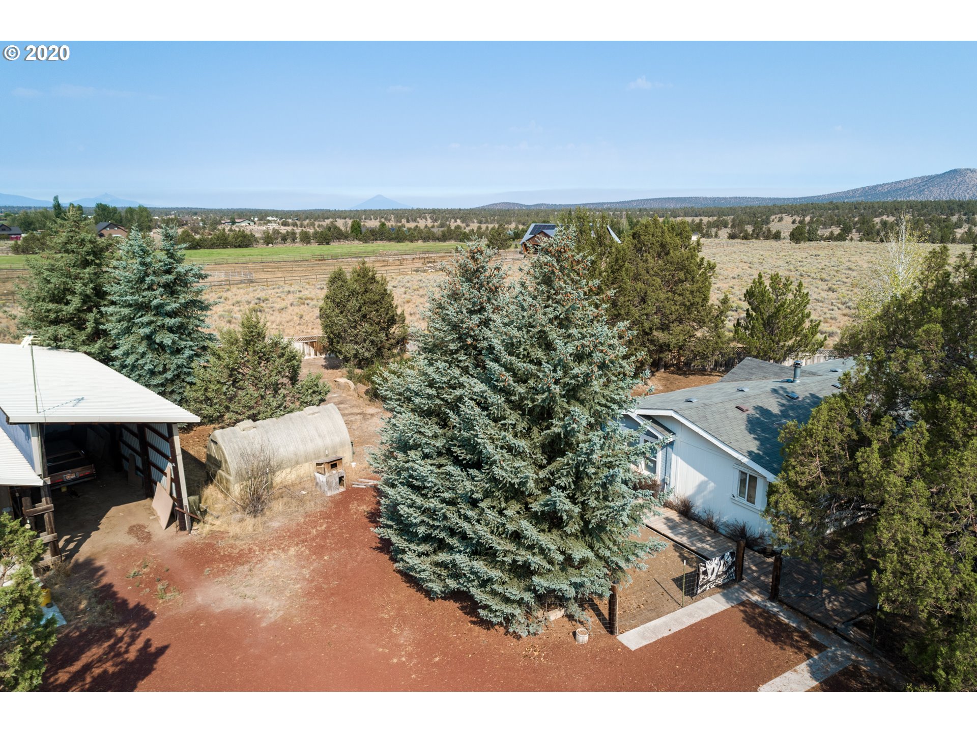 20550 Harper Road Bend, OR 97703 - Photo 3 of 29 Gallery Image 3