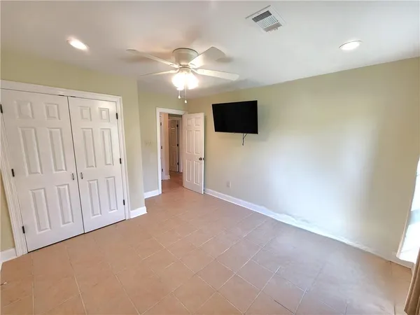 $3,400 | 12801 River Road, New Orleans, LA 70131