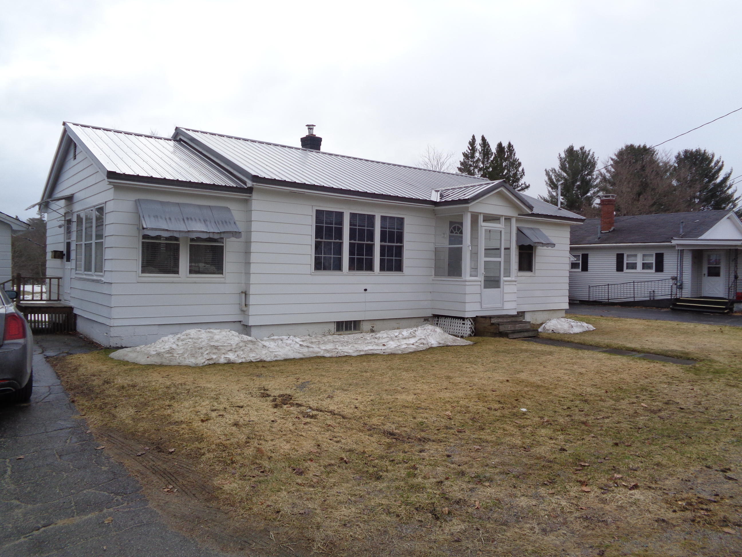 23 Spring Street East Millinocket, ME 04430 - Photo 3 of 25 DSC01349