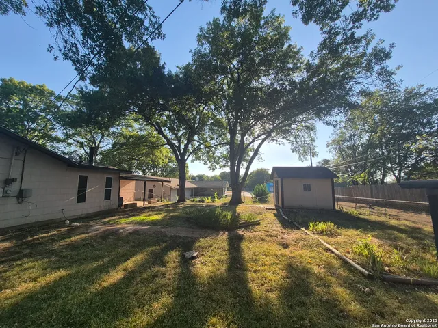 $1,495 | 205 Maple Drive, Schertz, TX 78154