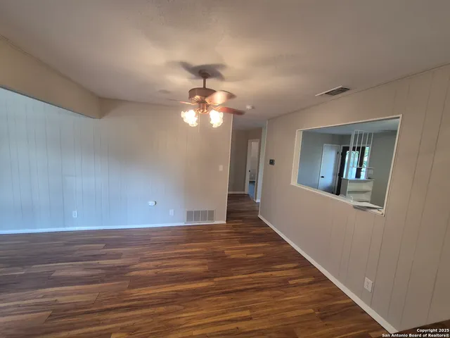 $1,495 | 205 Maple Drive, Schertz, TX 78154