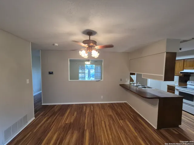 $1,495 | 205 Maple Drive, Schertz, TX 78154