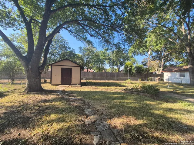 $1,495 | 205 Maple Drive, Schertz, TX 78154