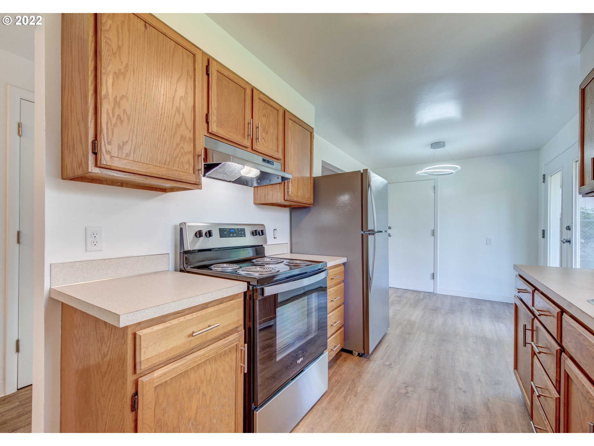 749 Maxwell Road Eugene, OR 97404 - Photo 13 of 24 Gallery Image 13