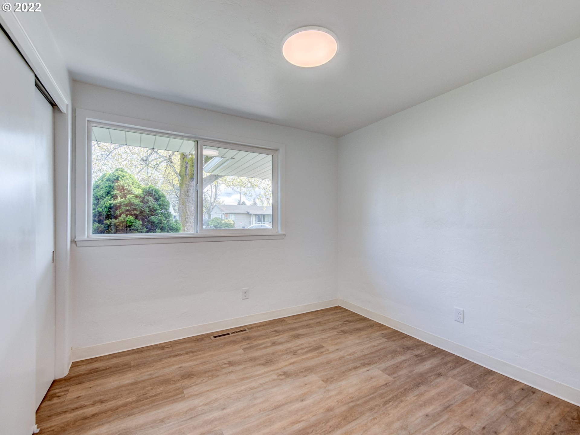 749 Maxwell Road Eugene, OR 97404 - Photo 19 of 24 Gallery Image 19