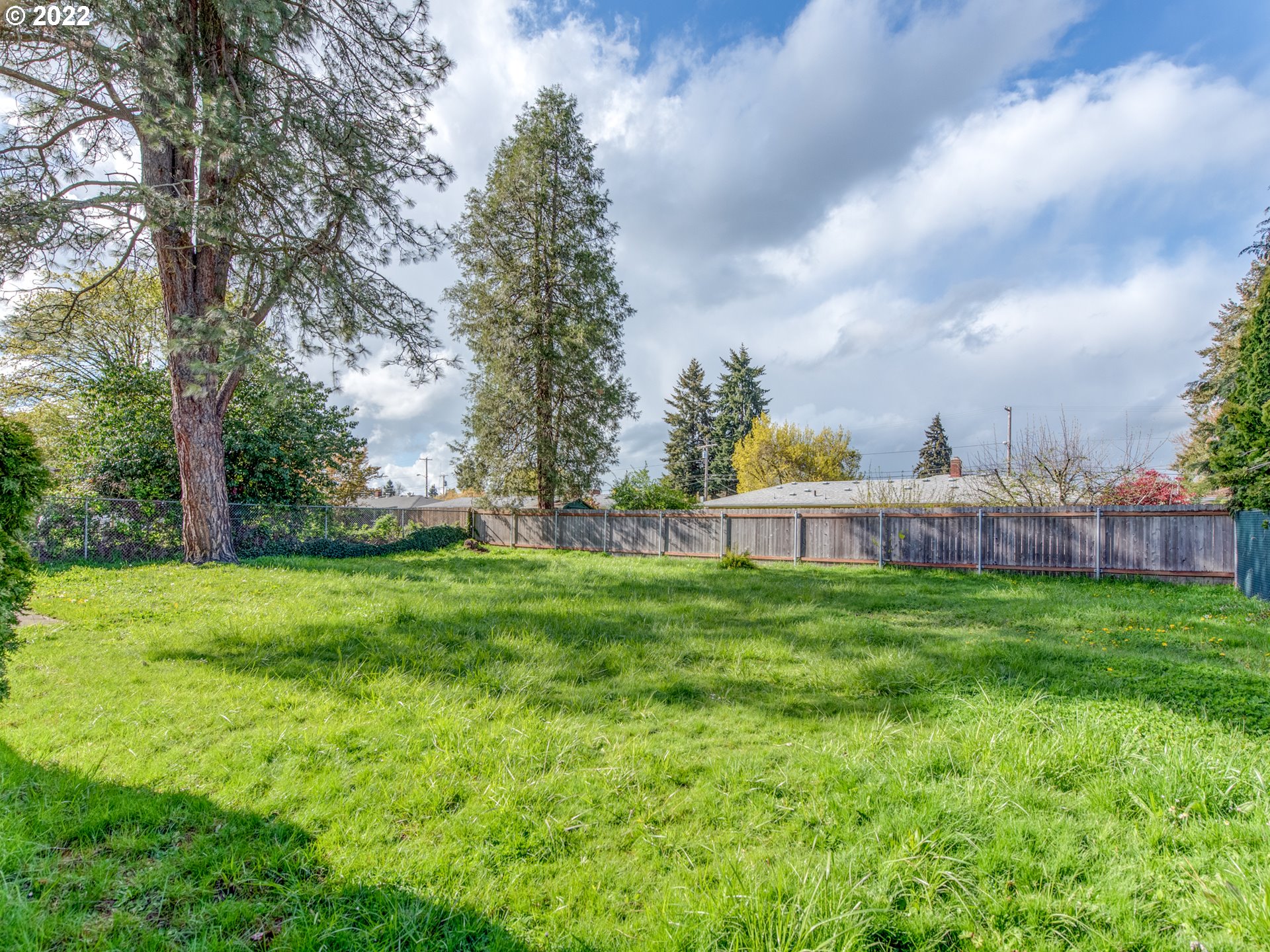 749 Maxwell Road Eugene, OR 97404 - Photo 23 of 24 Gallery Image 23