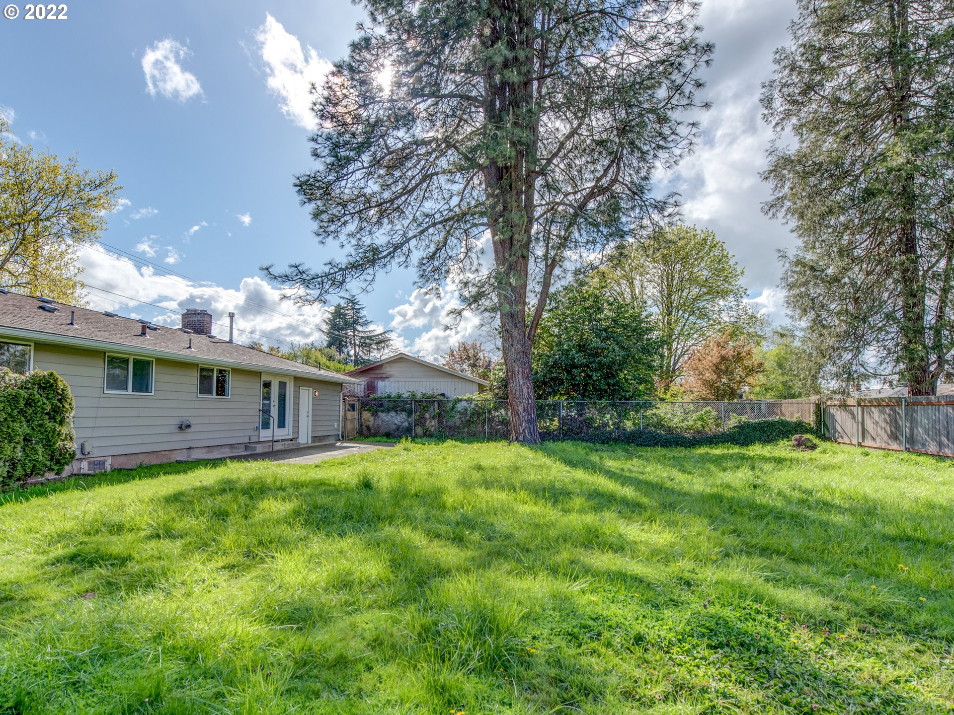 749 Maxwell Road Eugene, OR 97404 - Photo 24 of 24 Gallery Image 24