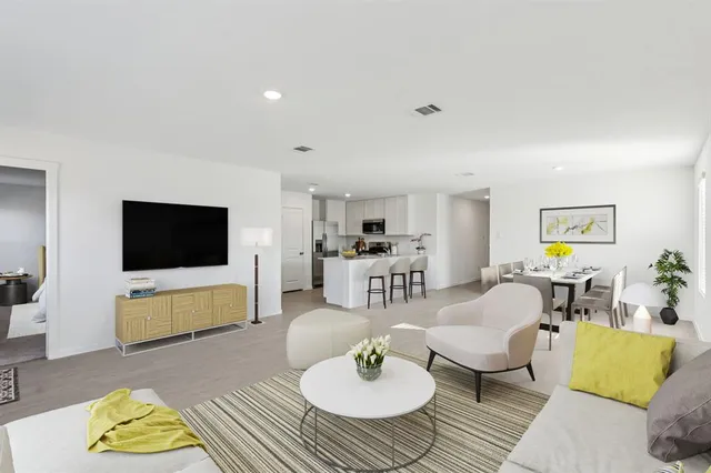 $1,900 | 11803 Mancos Trail, Rhome, TX 76078