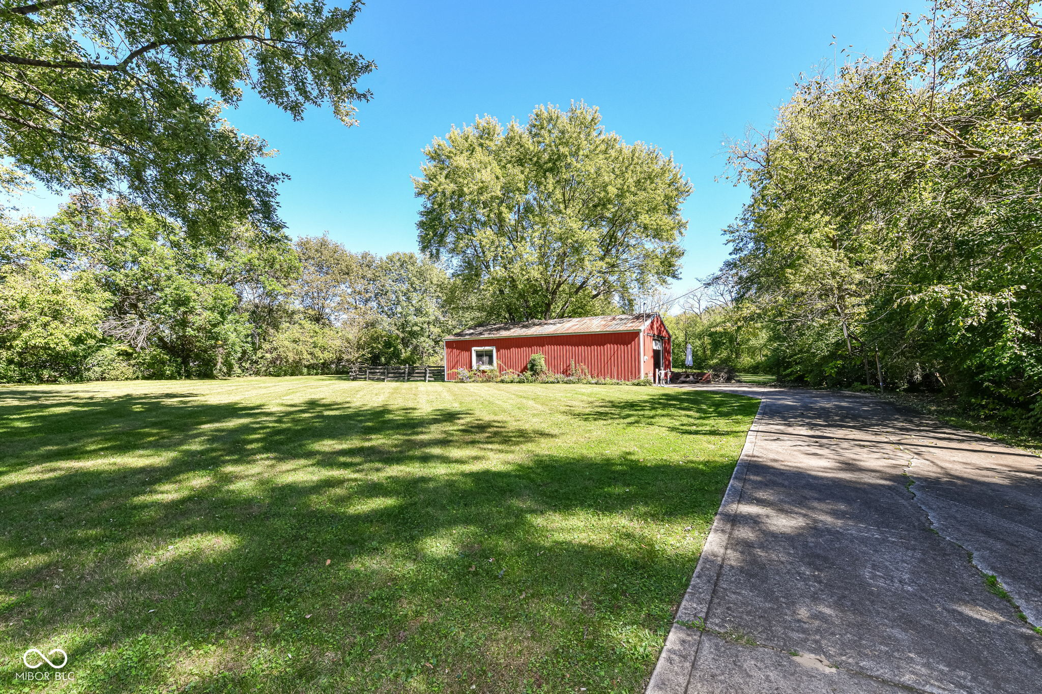 12202 Hoosier Road Fishers, IN 46037 - Photo 15 of 42 Gallery Image 15