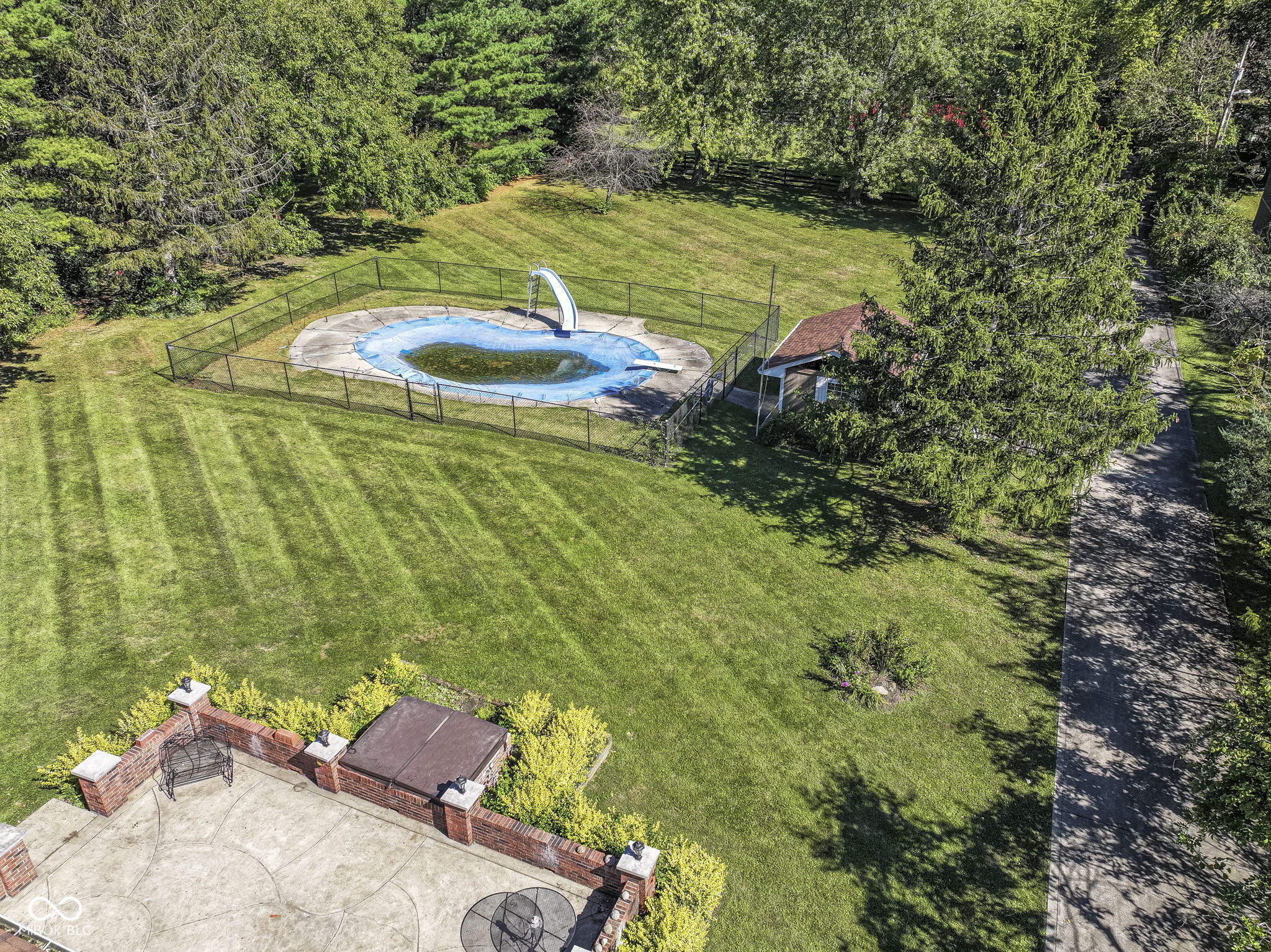 12202 Hoosier Road Fishers, IN 46037 - Photo 4 of 42 Gallery Image 4