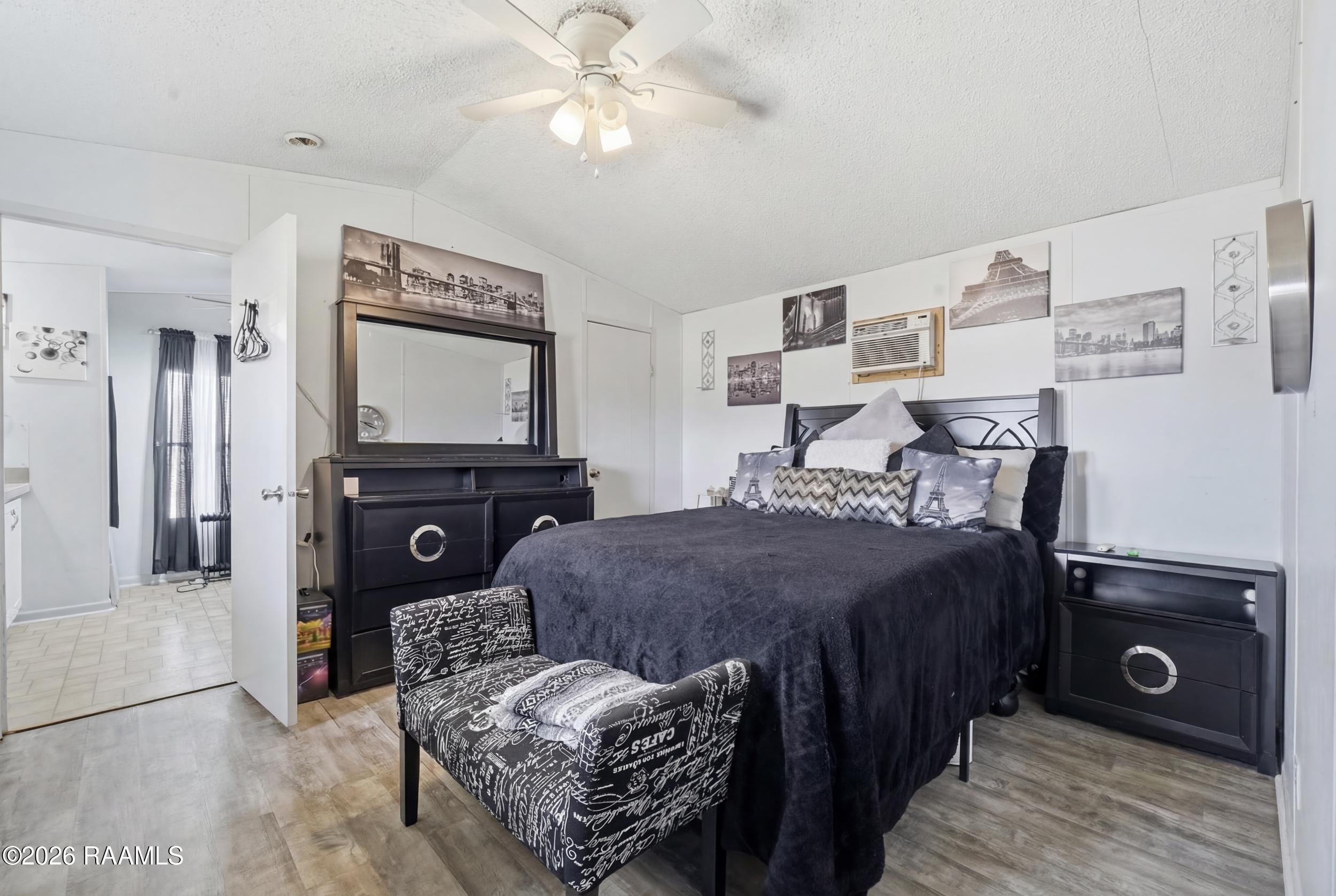 1060 Clayton Castille Road Breaux Bridge, LA 70517 - Photo 9 of 14 1060 Clayton Castille 009