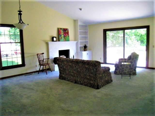 17542 Meadow Wood Road Spring Lake, MI 49456 - Photo 6 of 26 IMG_1798 (3)