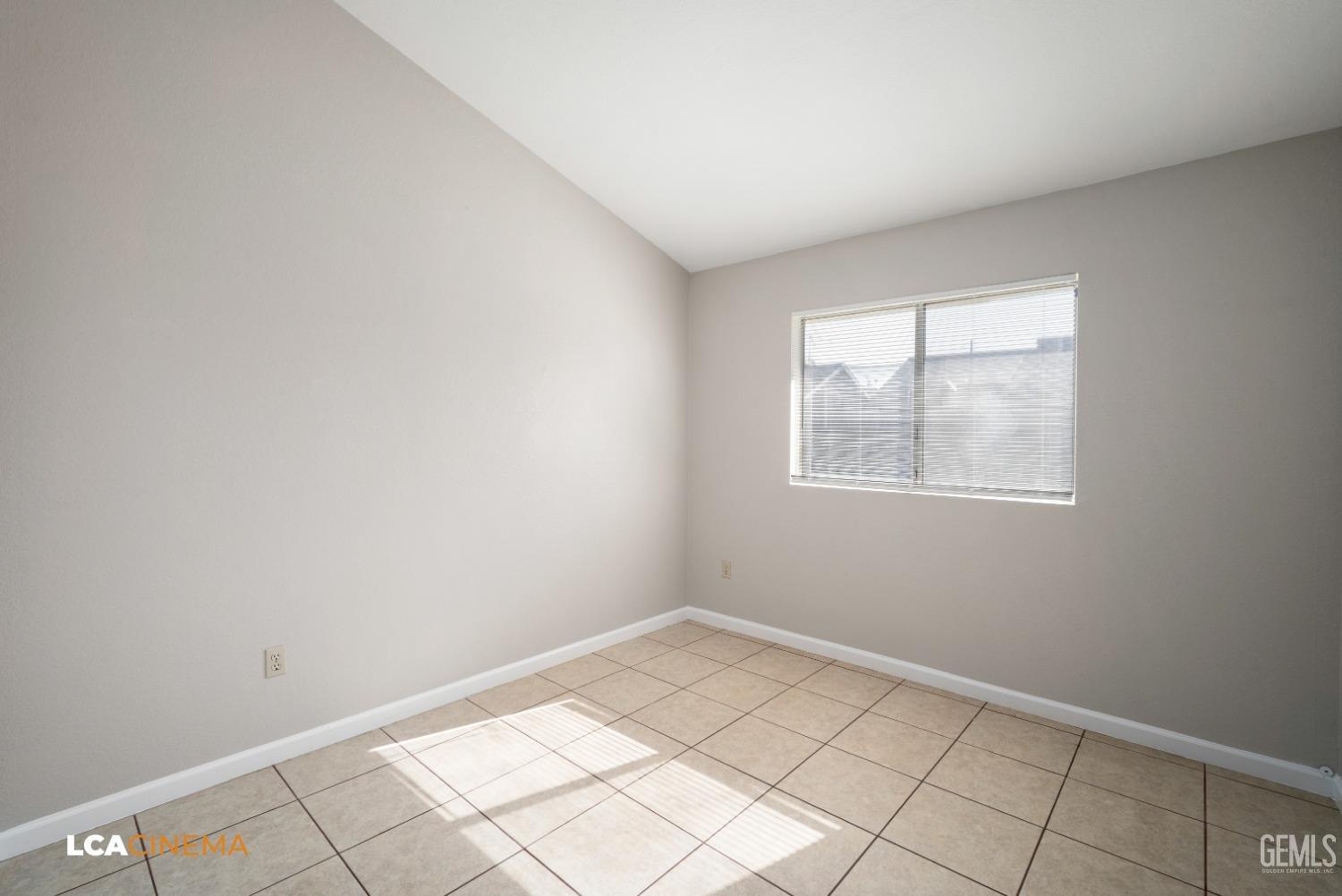 Undisclosed Address Wasco, CA 93280 - Photo 14 of 30