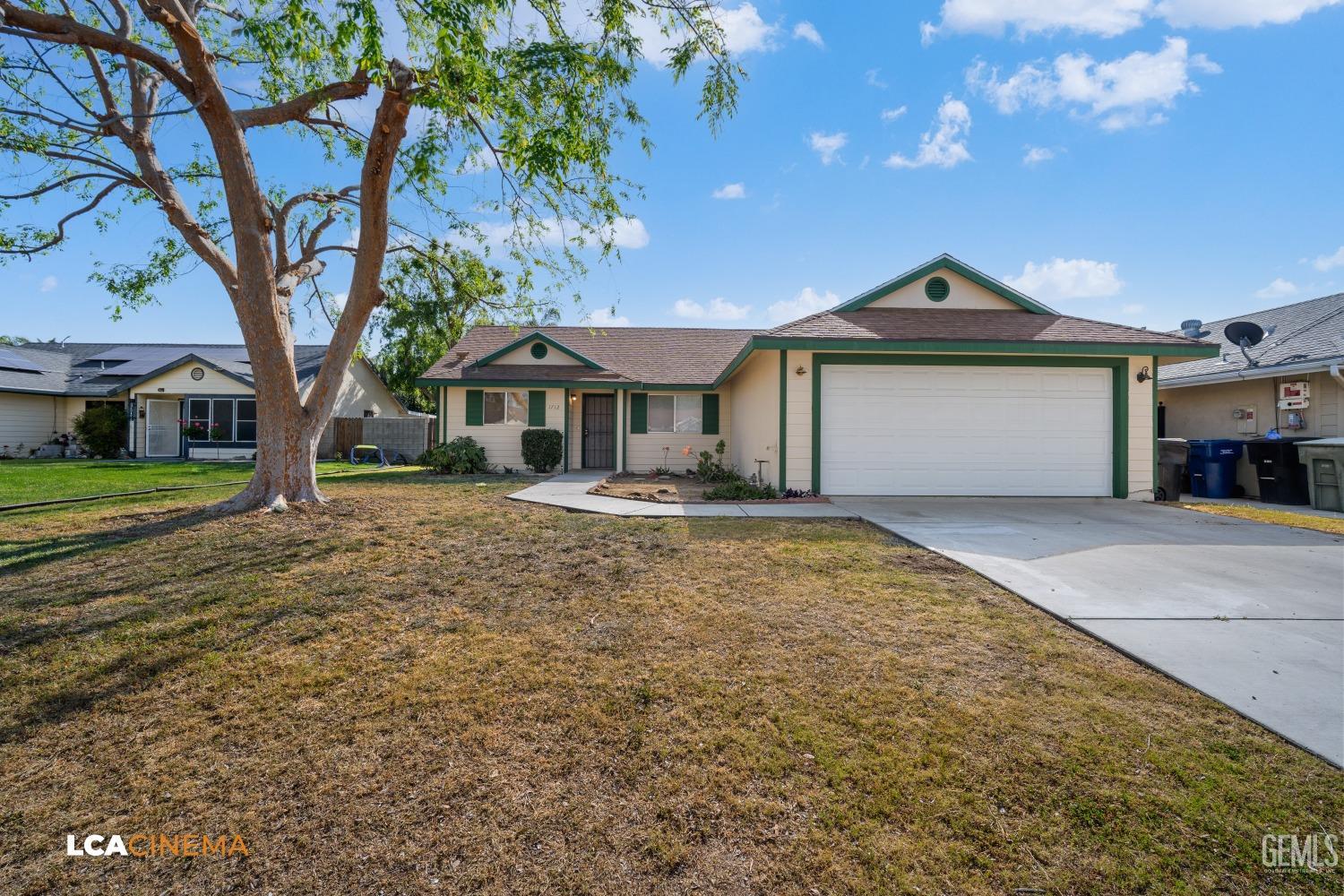 Undisclosed Address Wasco, CA 93280 - Photo 2 of 30