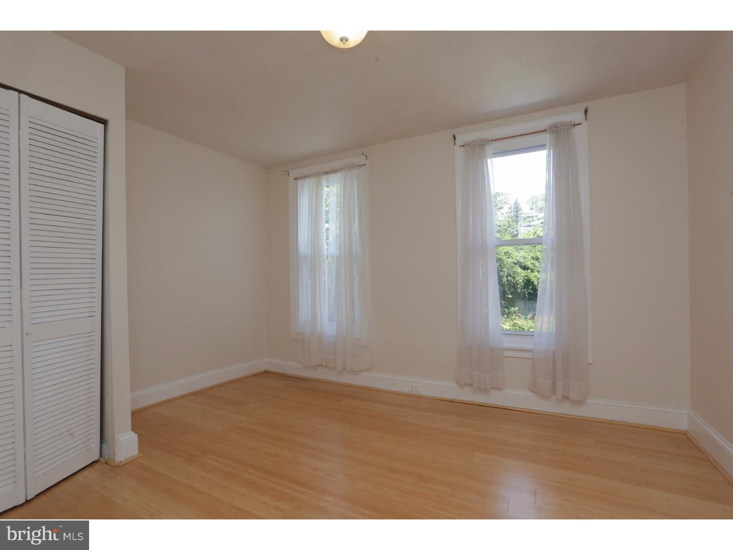 247 Rochelle Avenue Philadelphia, PA 19128 - Photo 11 of 24 Bedroom