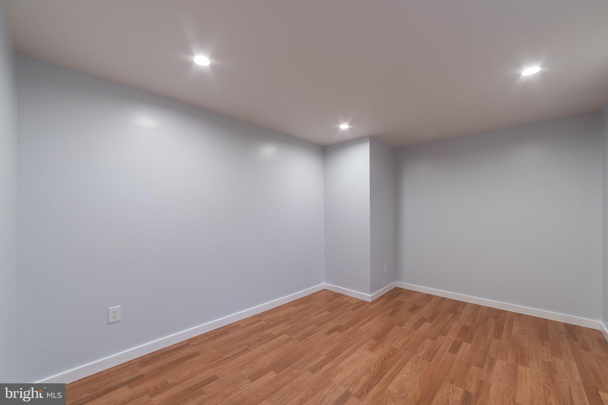 6727 Anders Terrace Springfield, VA 22151 - Photo 43 of 67 Gallery Image 43