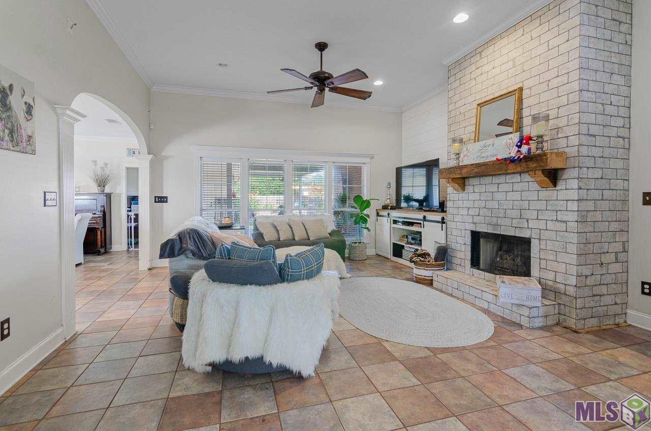 17102 Rennes Road Prairieville, LA 70769 - Photo 2 of 7 Gallery Image 2