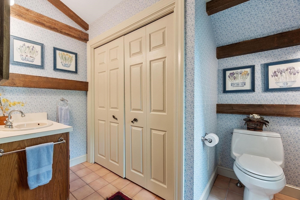 4 Apple Blossom Road Andover, MA 01810 - Photo 11 of 41