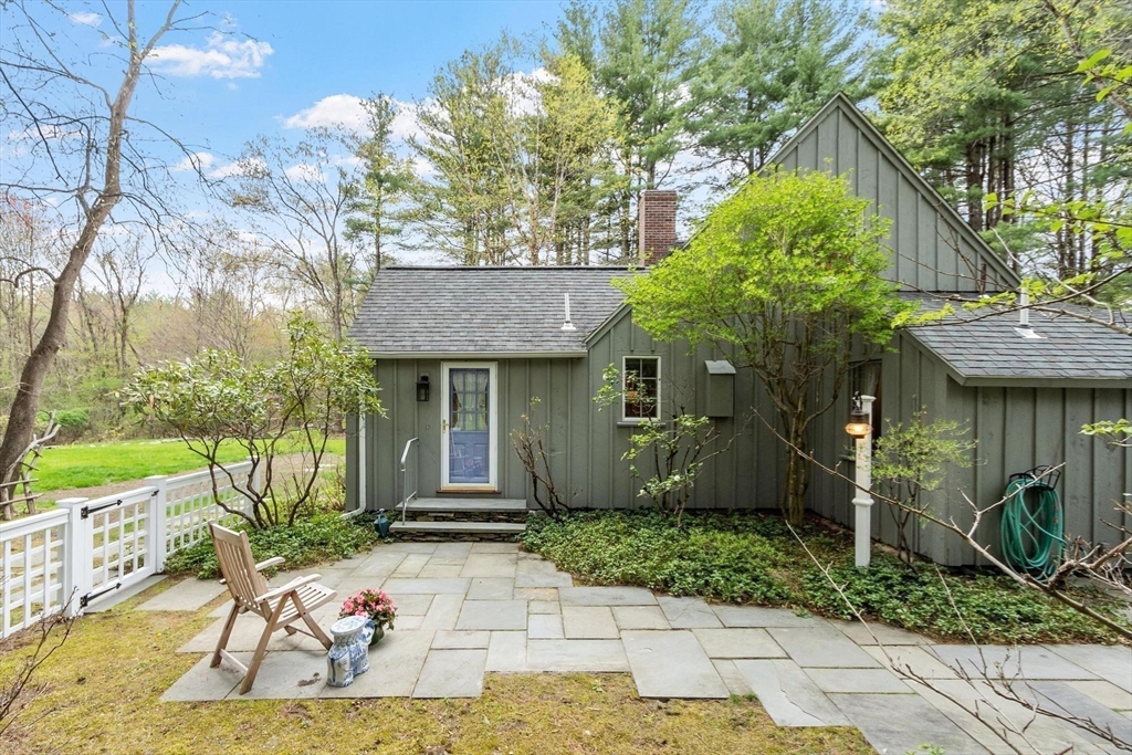 4 Apple Blossom Road Andover, MA 01810 - Photo 2 of 41