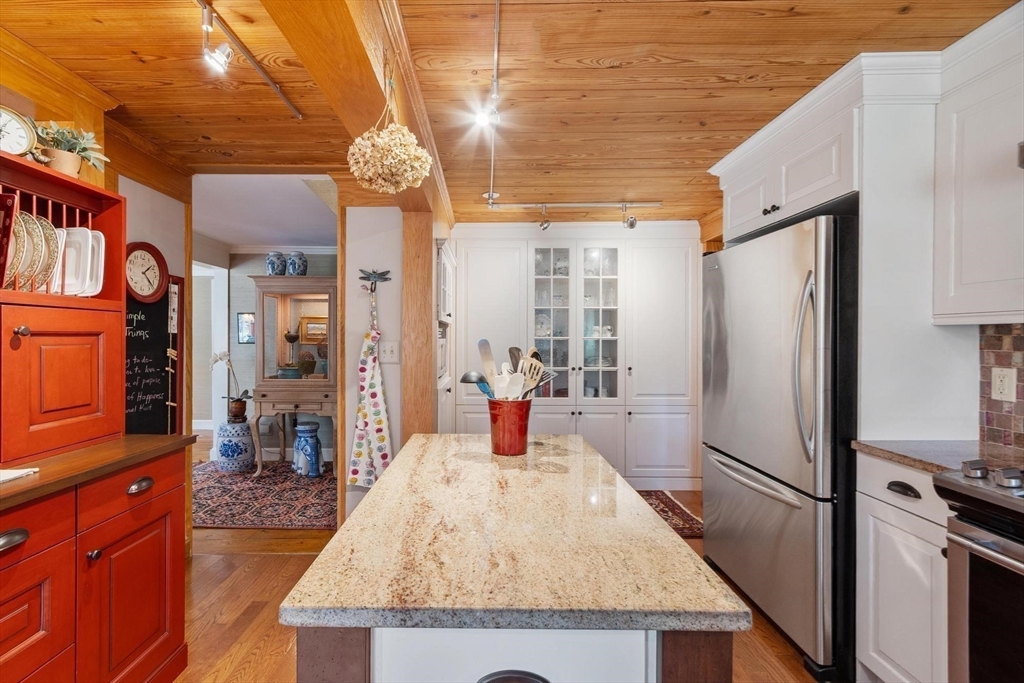 4 Apple Blossom Road Andover, MA 01810 - Photo 10 of 41