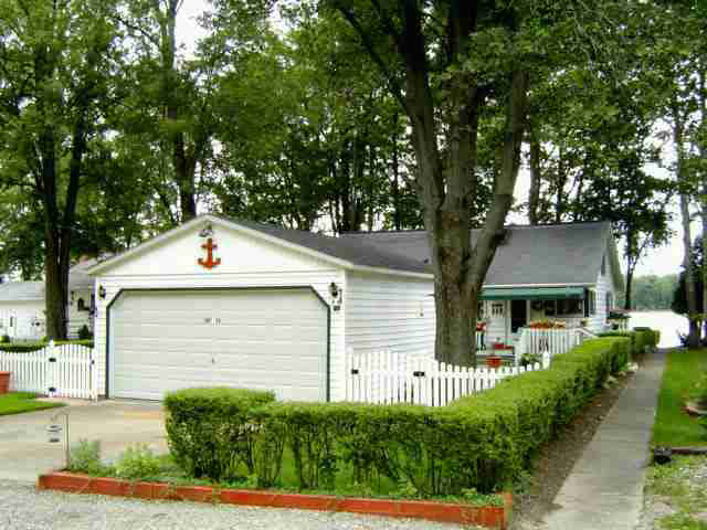 397 Ems R4 Lane Pierceton, IN 46562 - Photo 4 of 9 Gallery Image 4