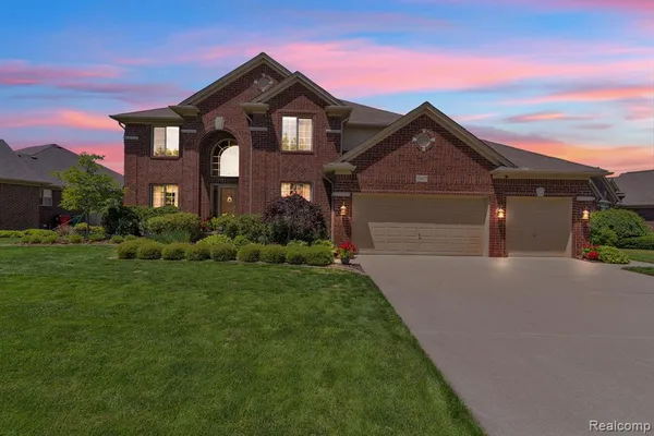 $589,900 | 55477 Snead Drive, Macomb, MI 48042