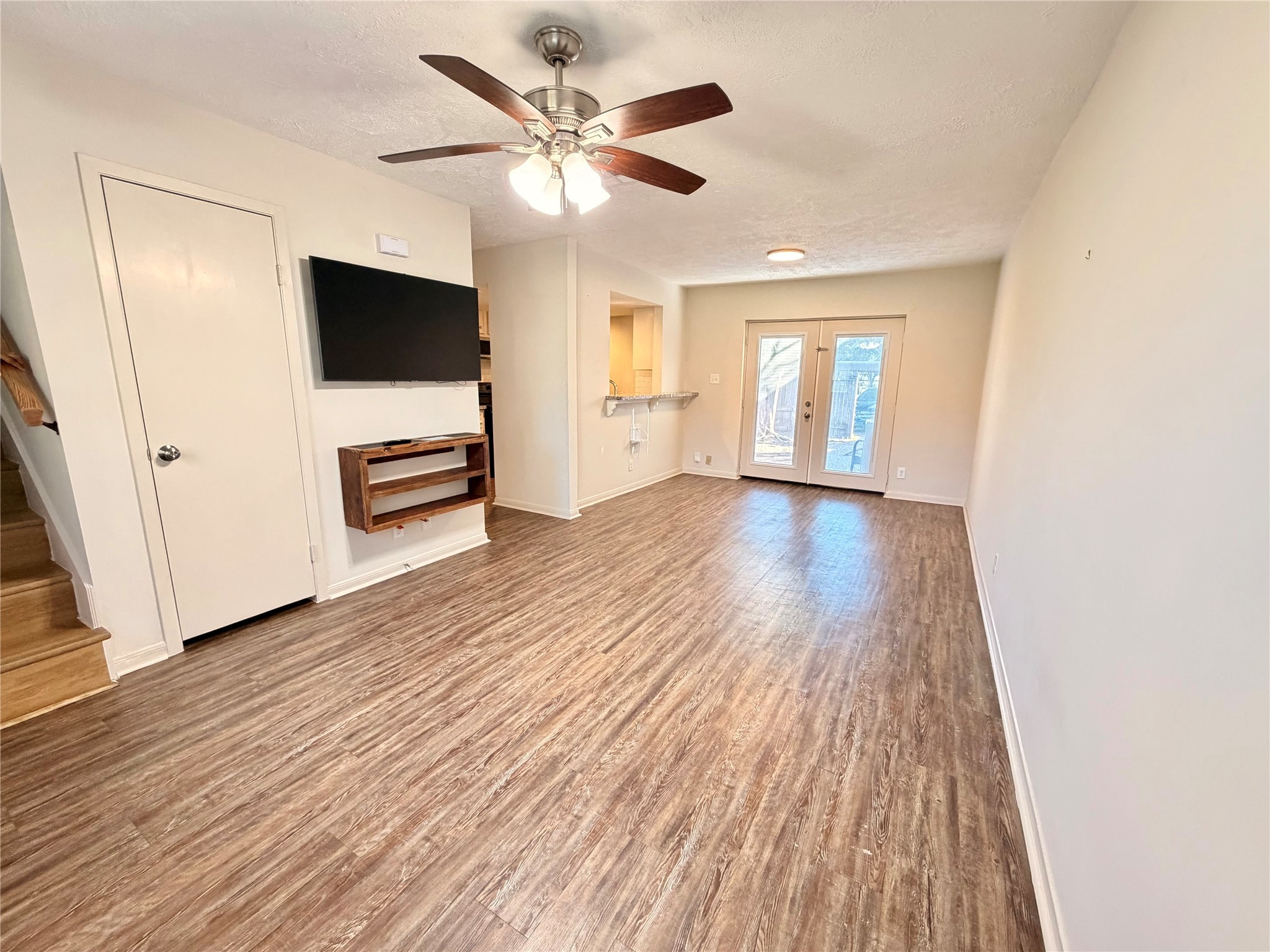 9517 Clanton Street Houston, TX 77080 - Photo 3 of 20