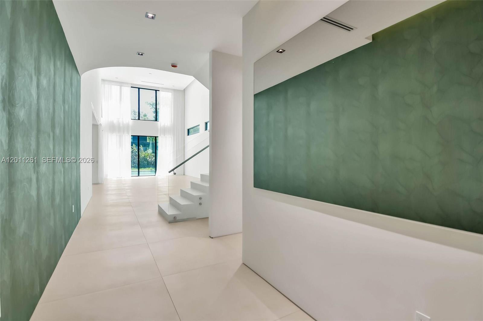 135 Southwest 29th Road Miami, FL 33129 - Photo 26 of 74