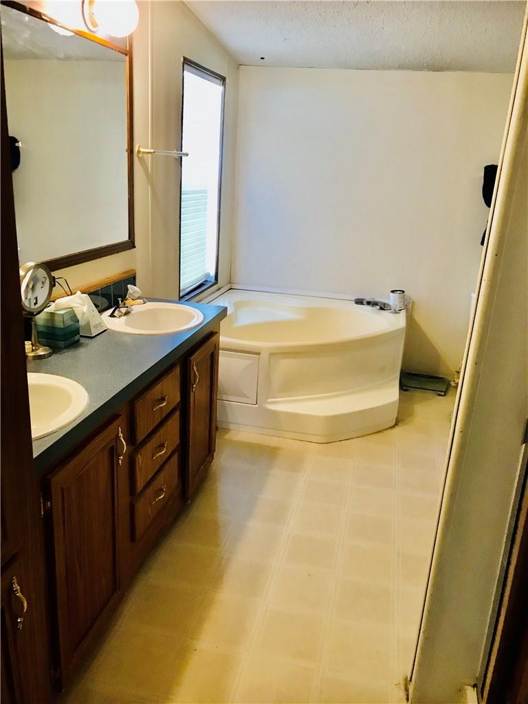 6560 Sandalfoot Boulevard Boca Raton, FL 33428 - Photo 8 of 13 Photo 8