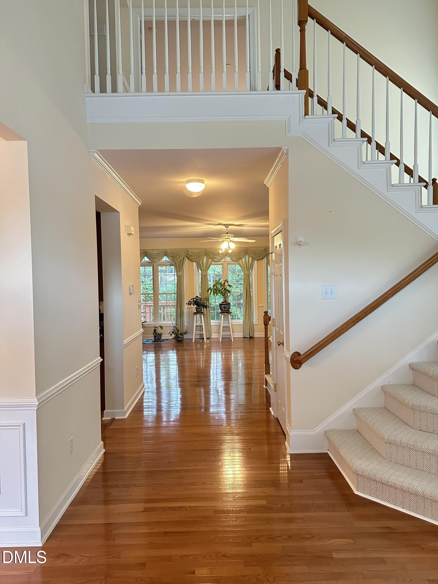 303 Rowe Road Chapel Hill, NC 27516 - Photo 3 of 21 Foyer11