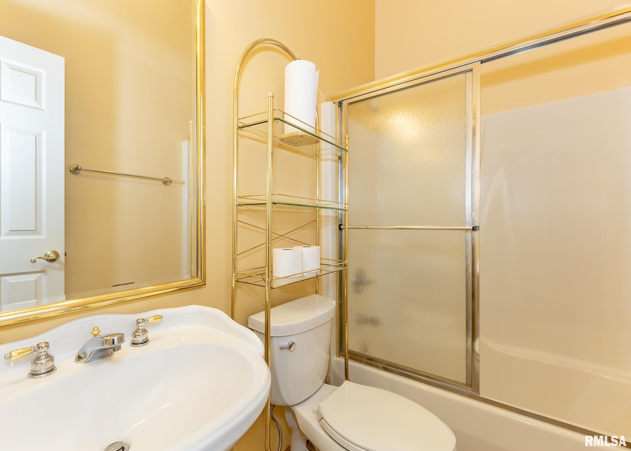 1605 53rd Street Moline, IL 61265 - Photo 20 of 31