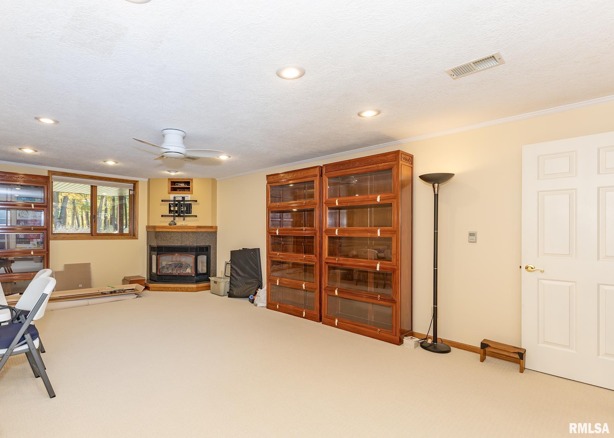 1605 53rd Street Moline, IL 61265 - Photo 21 of 31