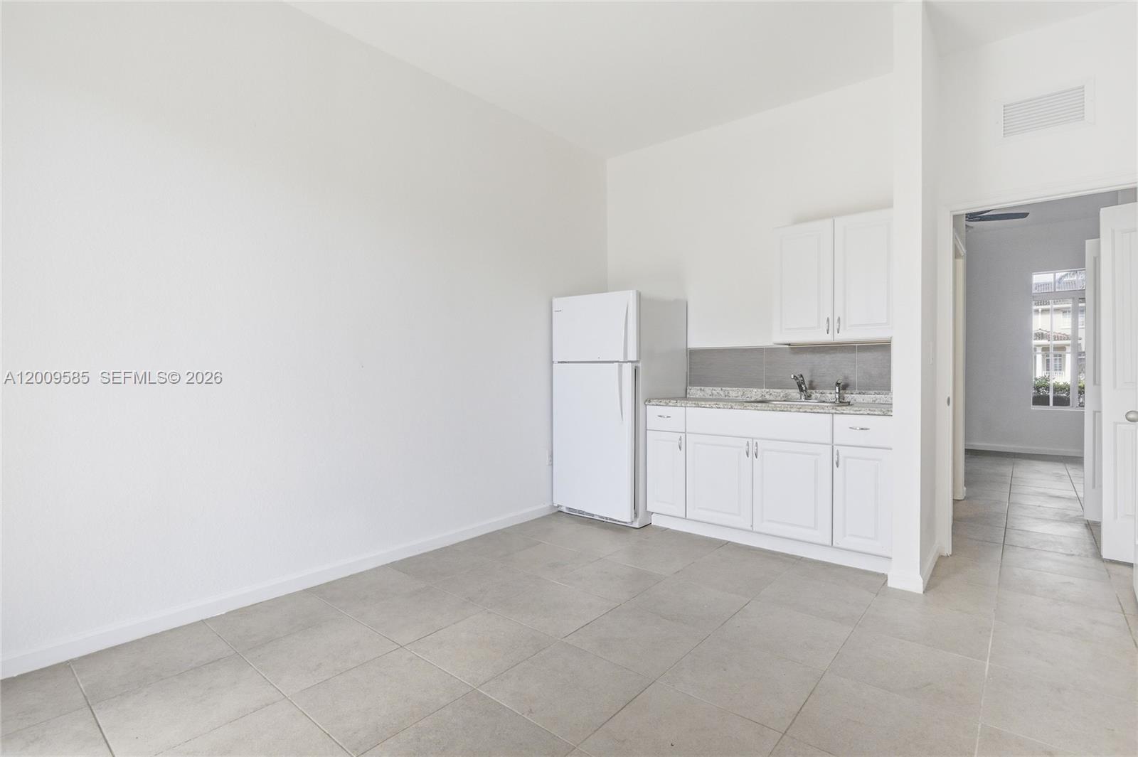 27057 Southwest 140th Path Homestead, FL 33032 - Photo 9 of 19