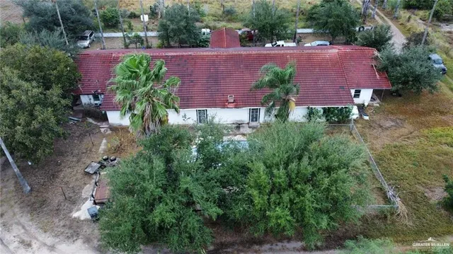 a view of a outdoor space