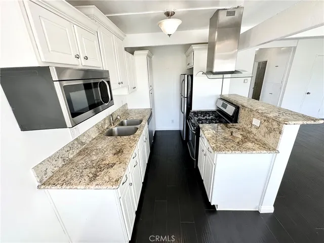 $2,650 | 129 West Canada, Unit 6, San Clemente, CA 92672