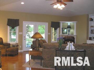 1306 Rae Lane Carterville, IL 62918 - Photo 4 of 14 Gallery Image 4