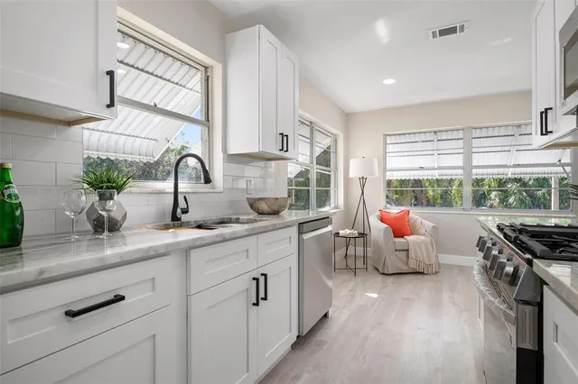 $1,695 | 5217 81st Street North, Unit 14, St. Petersburg, FL 33709