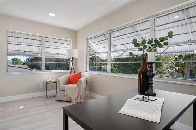 $1,695 | 5217 81st Street North, Unit 14, St. Petersburg, FL 33709