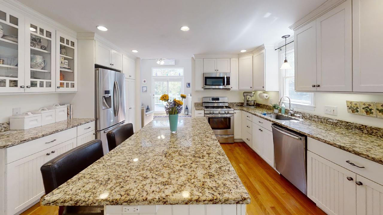 18 Ryder Road Harwich, MA 02645 - Photo 6 of 35 6