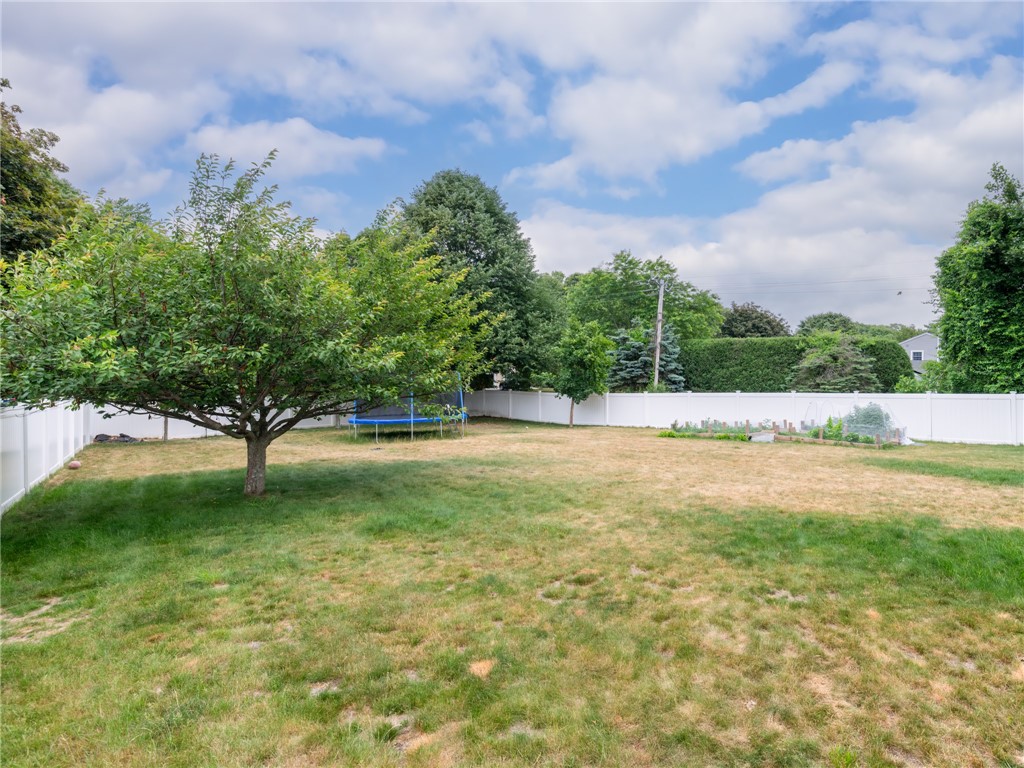 2 Brookfield Road Coventry, RI 02816 - Photo 4 of 43