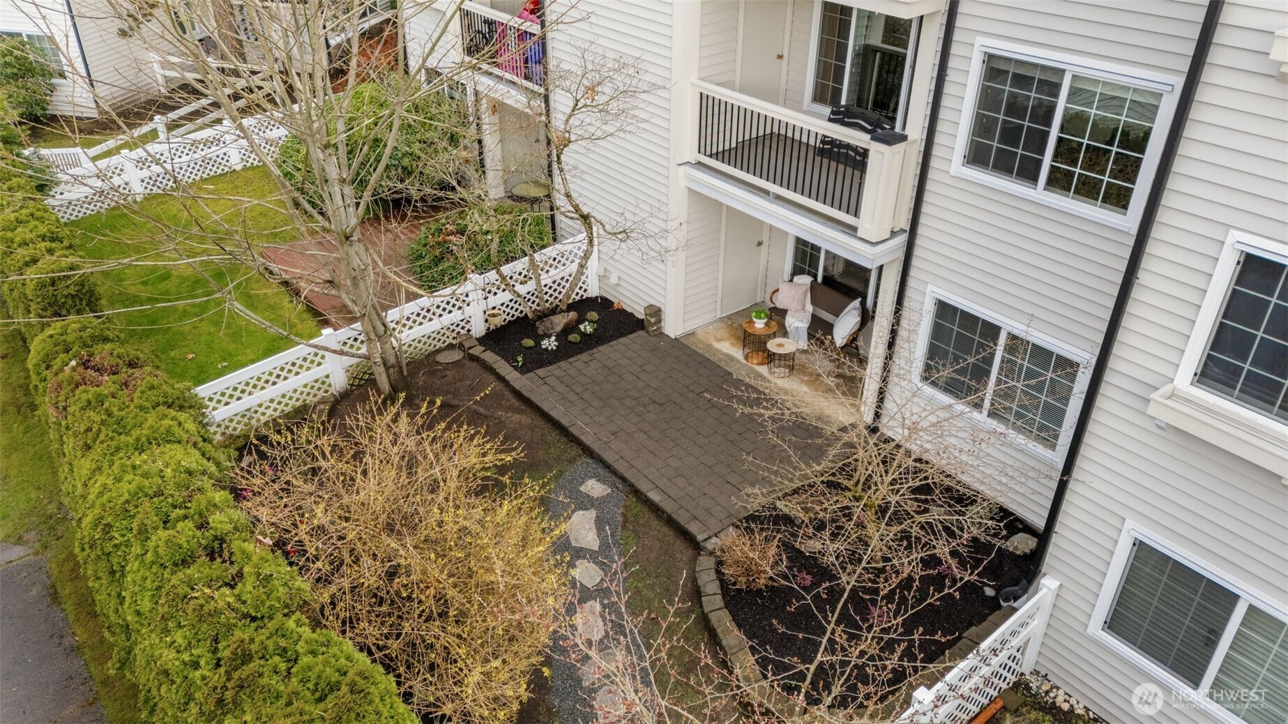 12404 East Gibson Road, Unit J105 Everett, WA 98204 - Photo 26 of 29