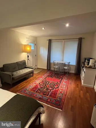 $1,600 | 12309 St James Road, Potomac, MD 20854