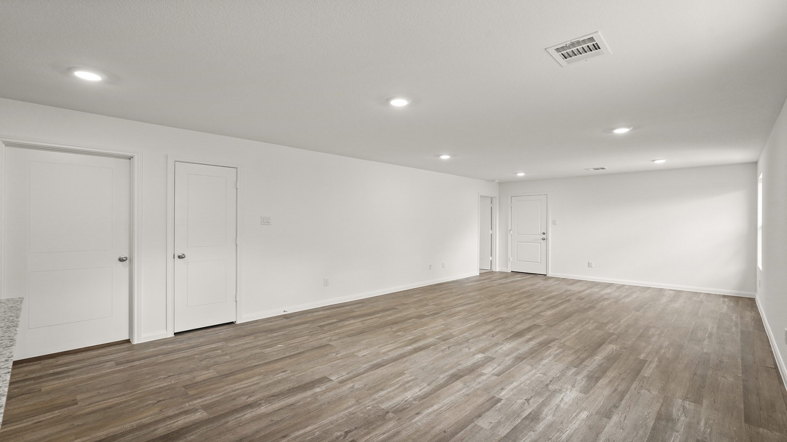 12331 McCrorey Trails Court Conroe, TX 77303 - Photo 11 of 33