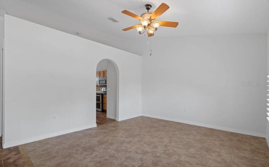 12411 Convent Garden Road Brooksville, FL 34613 - Photo 11 of 49 Gallery Image 11