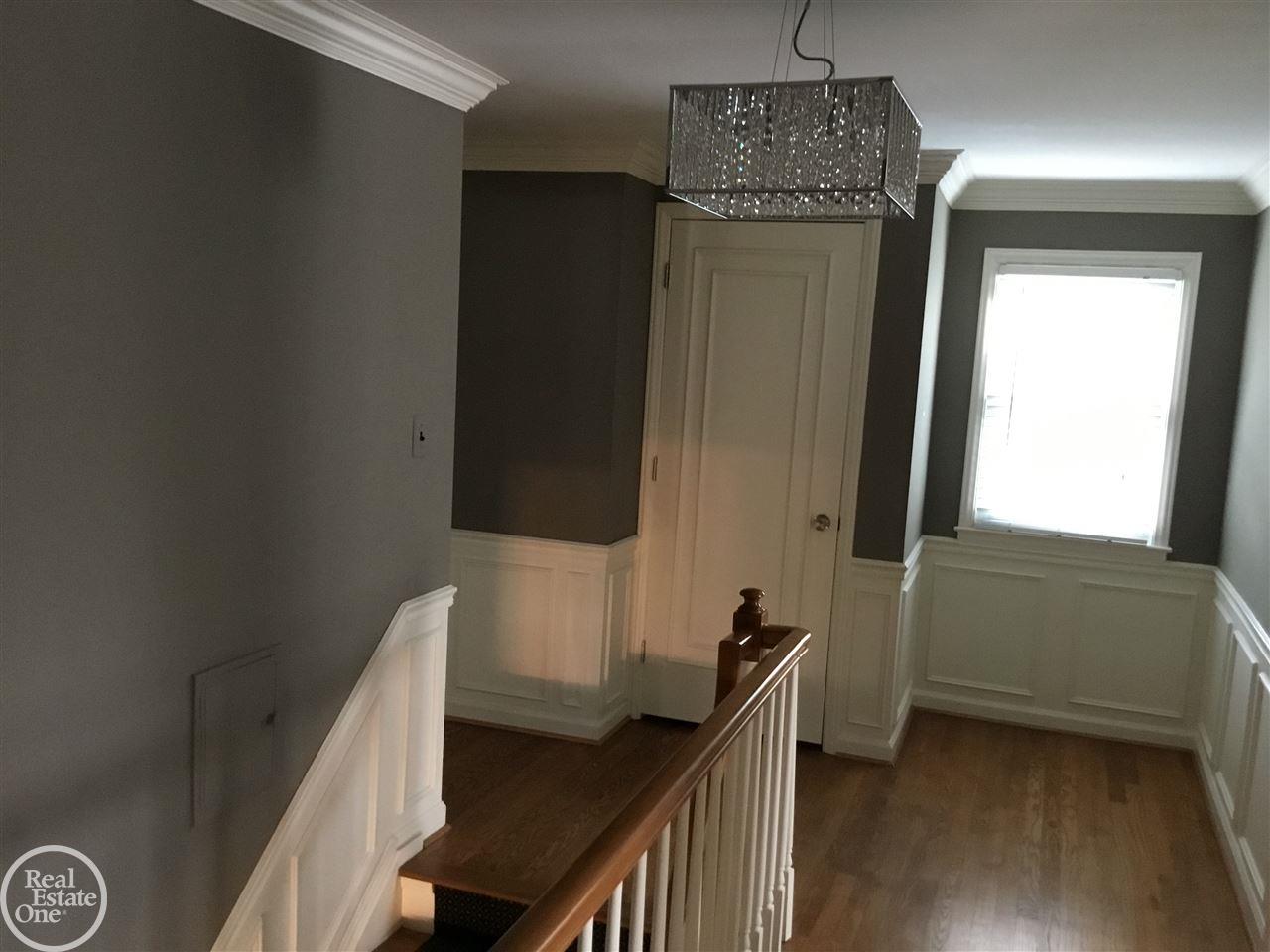 951 North Oxford Road Grosse Pointe Woods, MI 48236 - Photo 26 of 32