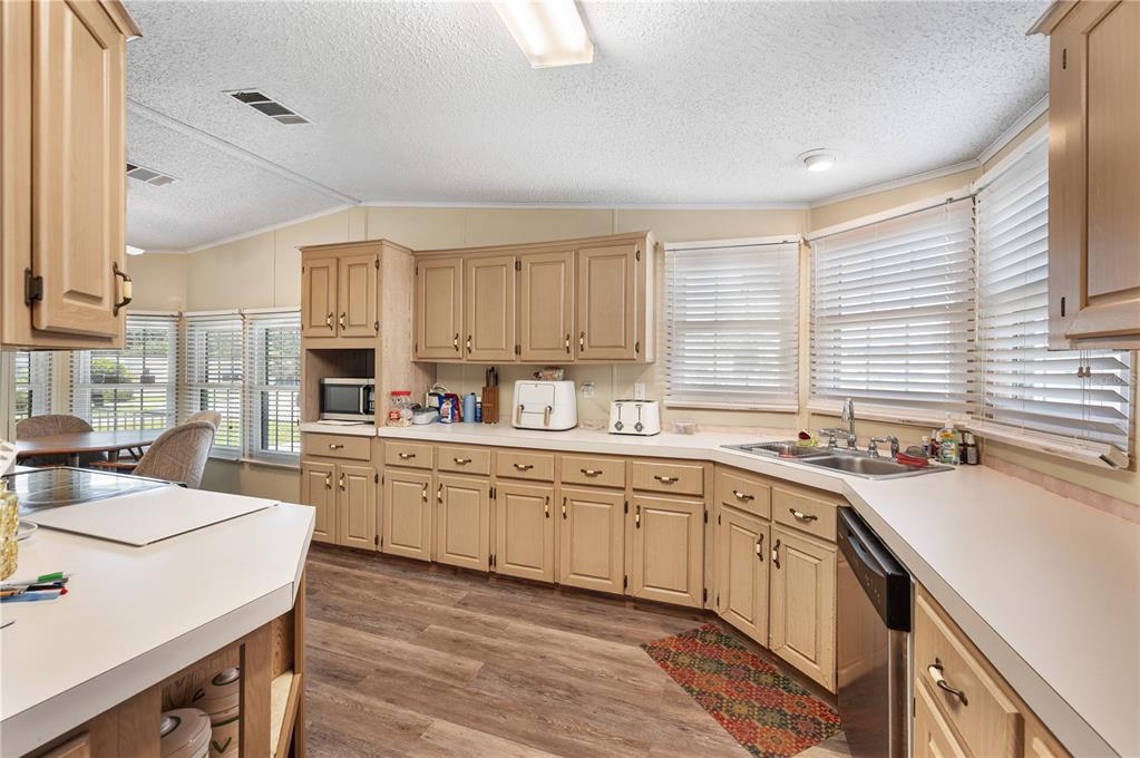 1610 Reynolds Road, Unit 333 Lakeland, FL 33801 - Photo 4 of 24