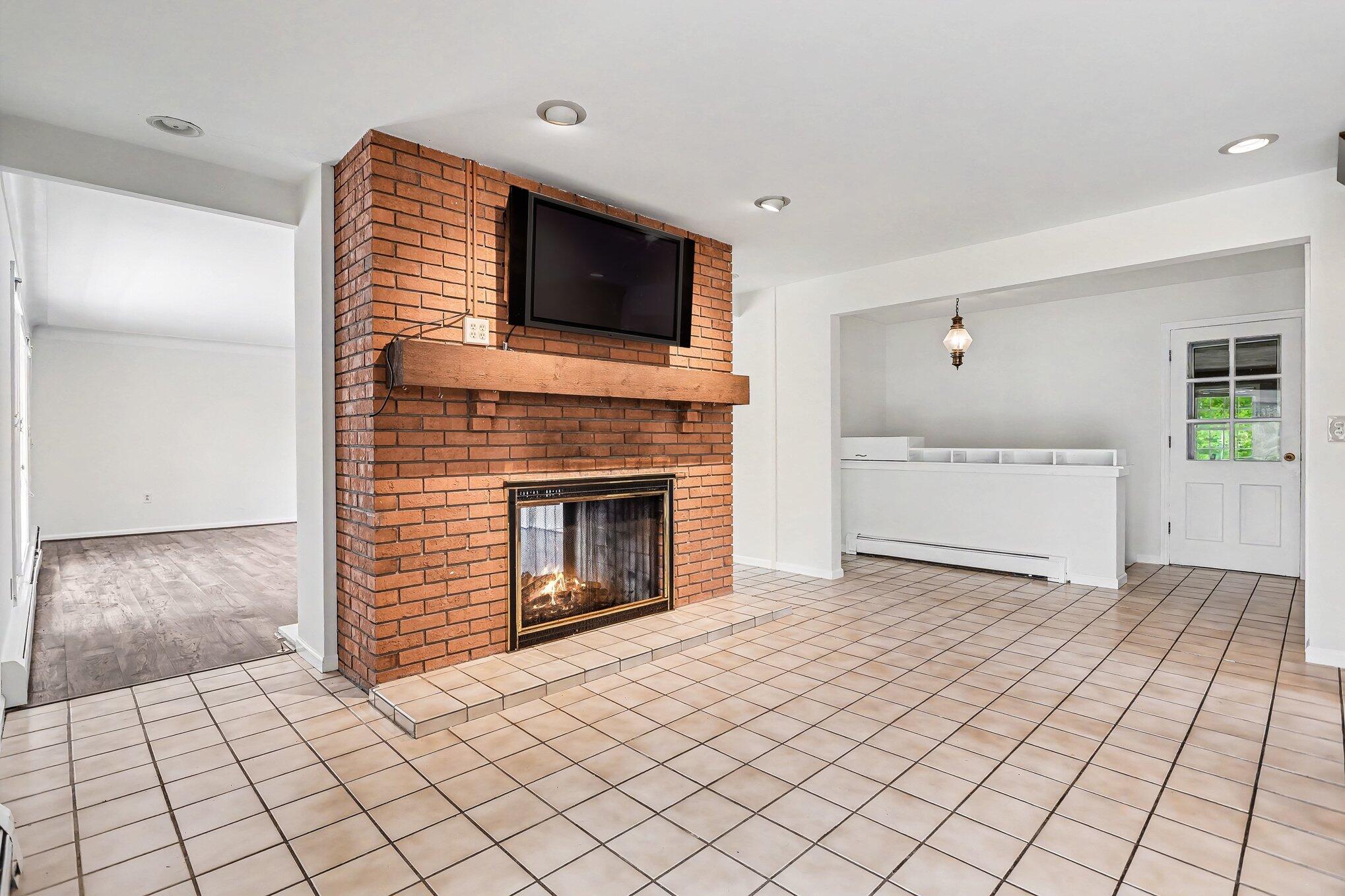 3086 Springbrook Drive Kalamazoo, MI 49004 - Photo 13 of 56 018_file_4545