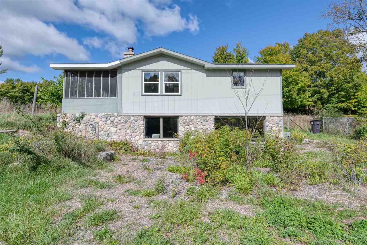 3863 East White Road Cedar, MI 49621 - Photo 30 of 37 1873622-29.JPG