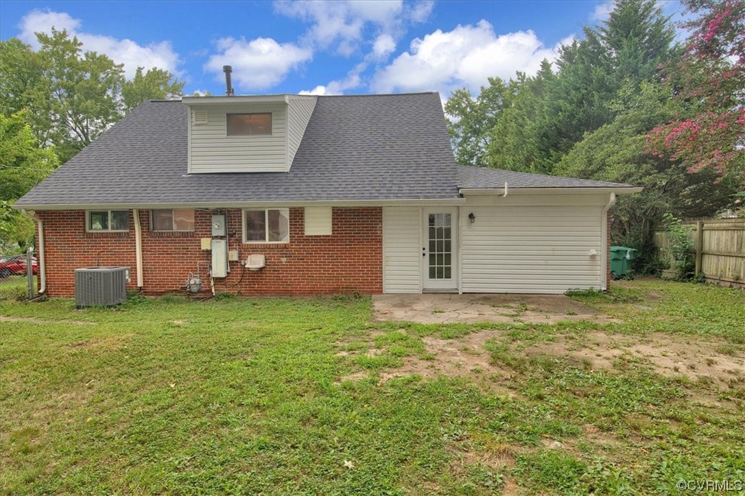 9419 Camrose Road Henrico, VA 23229 - Photo 29 of 29 front view of a house with a yard