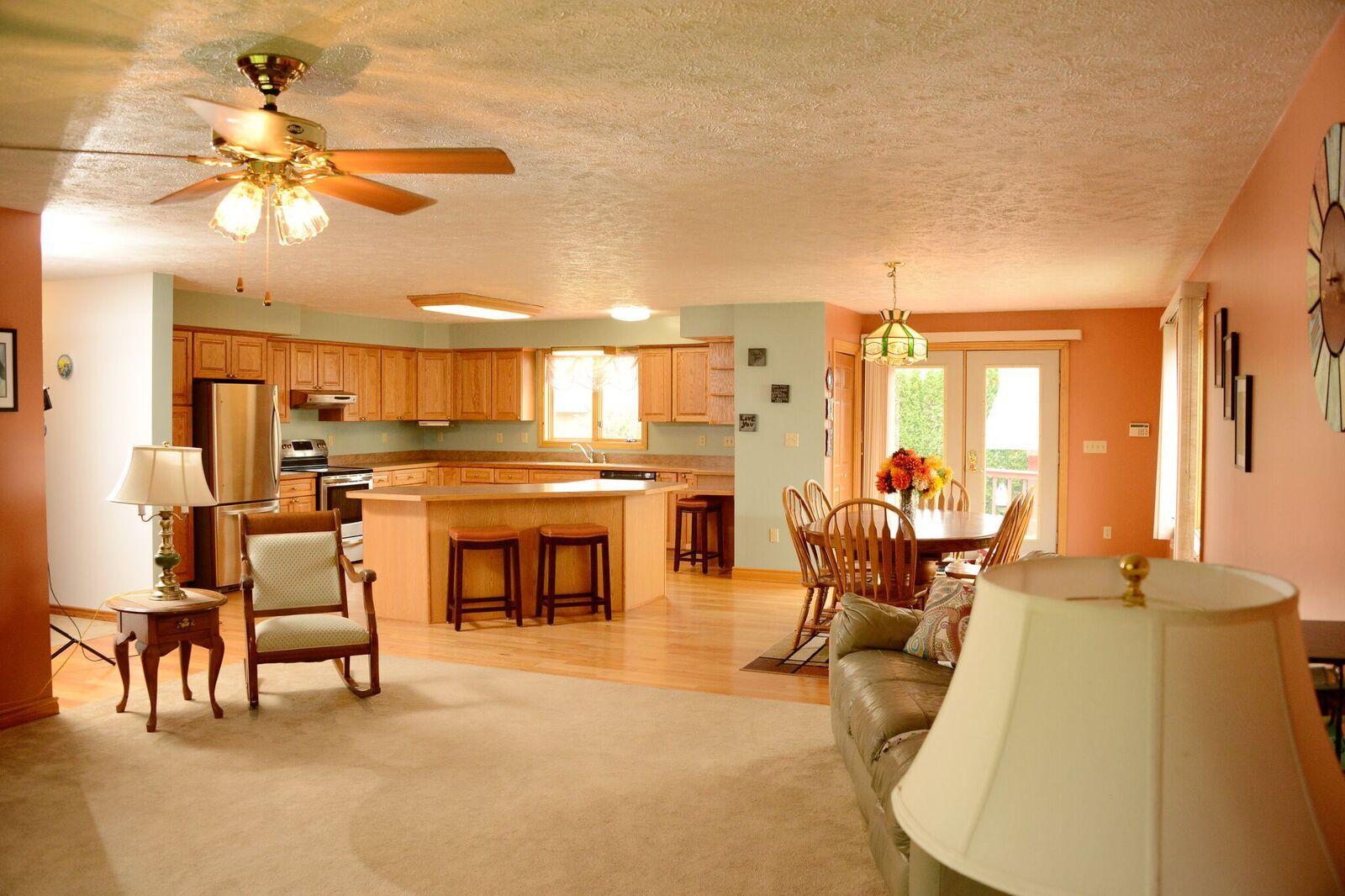 303 Mission Road Sault Ste. Marie, MI 49783 - Photo 2 of 97 Gallery Image 2